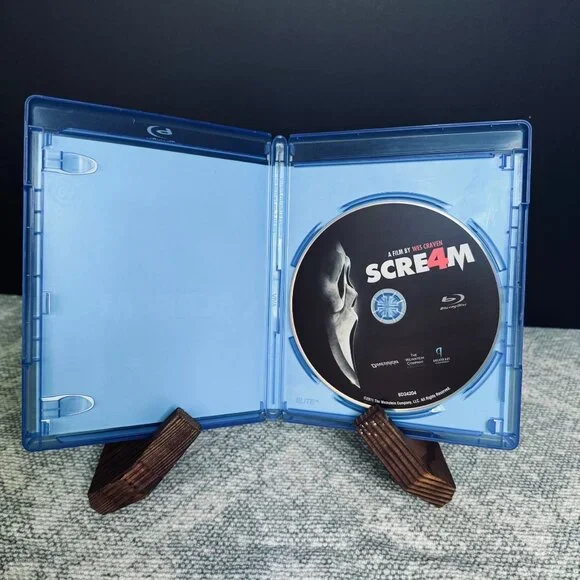 Scream Blu-ray Movies - Picture 4 of 4
